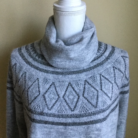 Gray and silver turtleneck sweater size medium - Picture 2 of 4